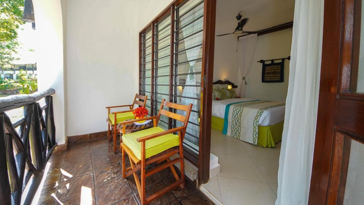 Papillon Lagoon Reef Hotel Diani Beach Exterior photo